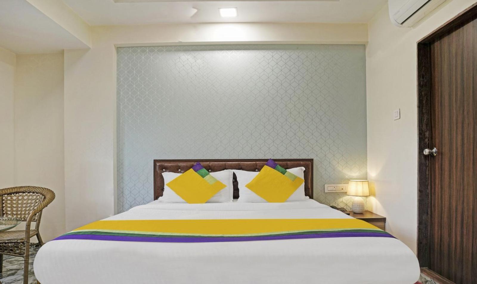 Glitz Hotels Golden Birds - Mahape, Navi Mumbai Dış mekan fotoğraf